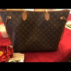 Authentic *RED INTERIOR* Louis Vuitton Neverfull GM